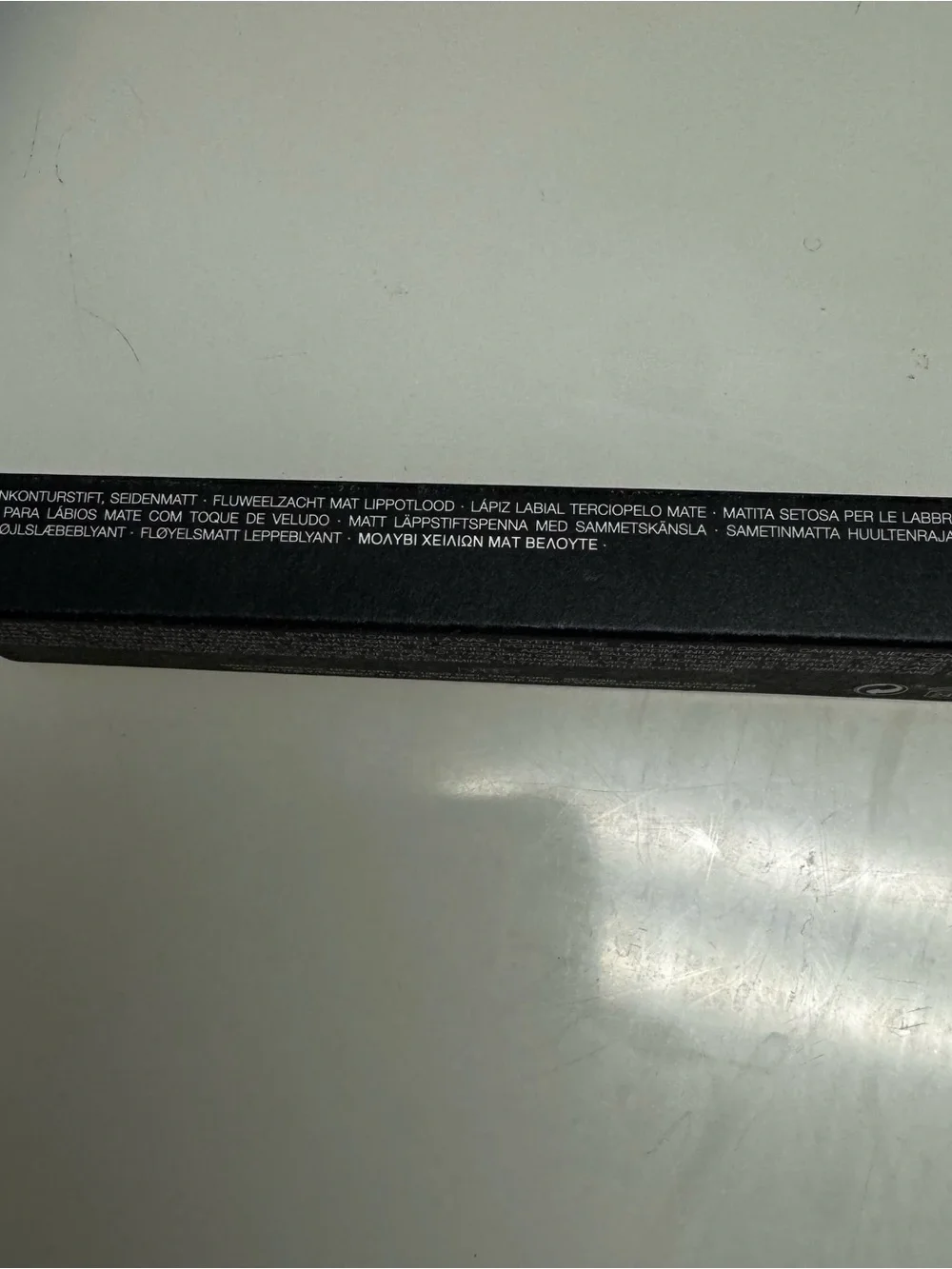 NARS Velvet Matte Lip Pencil Bahama - Deep Red